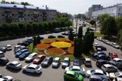 К празднованию 545-летия г.Чебоксары завершены работы по оформлению клумб и цветников К празднованию 545-летия г.Чебоксары завершены работы по оформлению клумб и цветников