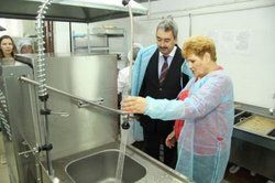 В Чебоксарах завершена модернизация школьных столовых В Чебоксарах завершена модернизация школьных столовых