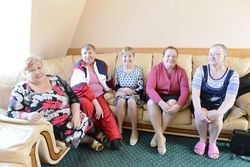Югорские пенсионеры лечатся в лучшем отеле окружной столицы Югорские пенсионеры лечатся в лучшем отеле окружной столицы