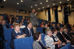 Наталья Комарова: «На телевидении надо открыть программу о работе лучших Советов МКД» Наталья Комарова: «На телевидении надо открыть программу о работе лучших Советов МКД»