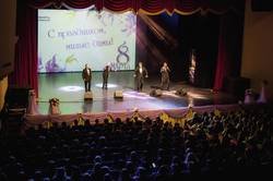 В зале только девушки В зале только девушки