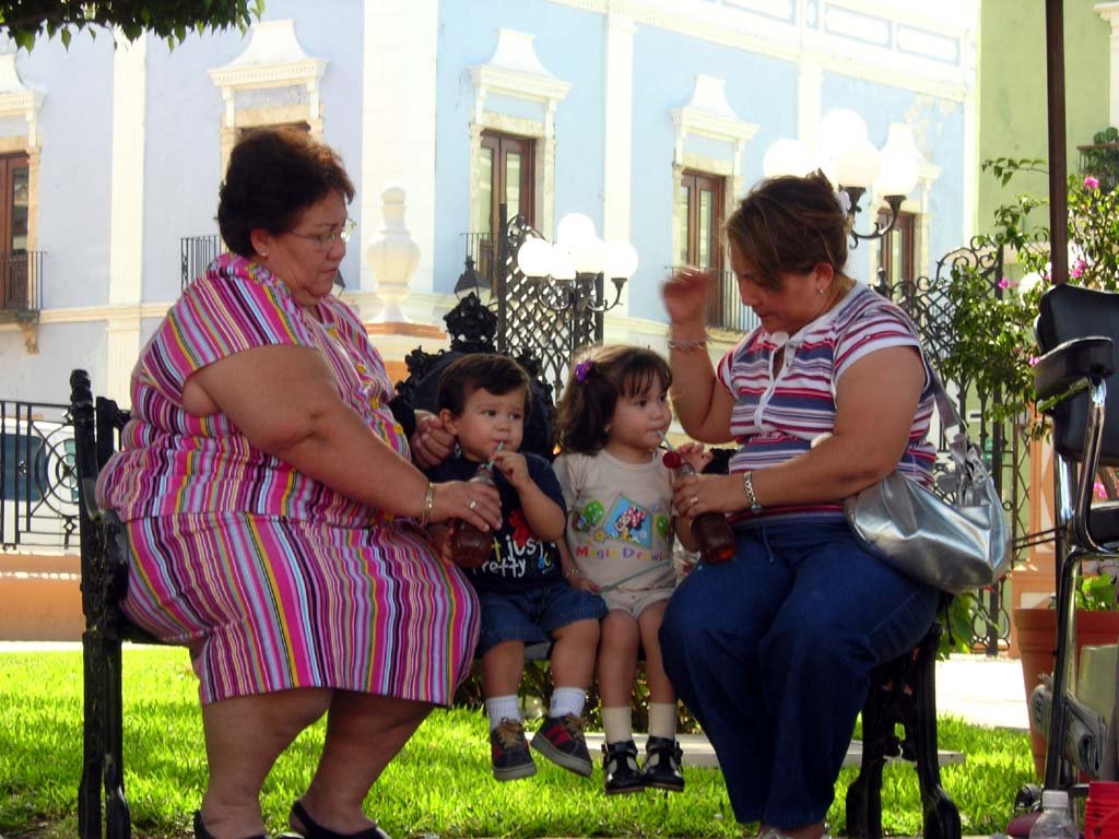 Россия наращивает килограммы: за прошлый год на 6% увеличилось число людей с избыточным весом