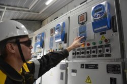 Следуя инновациям. «Самотлорнефтегаз» первым в Югре запустил мобильные электроподстанции Следуя инновациям. «Самотлорнефтегаз» первым в Югре запустил мобильные электроподстанции