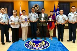 Национальная полиция Филиппин применяет Дорогу к счастью