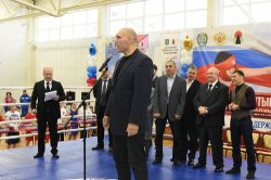 «Быстрее, выше, сильнее!». Стратегия центра,  тактика регионов