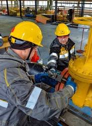Инициативы, облегчающие труд нефтяников Инициативы, облегчающие труд нефтяников