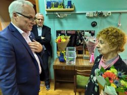 Лия Ахеджакова поддержала омский детский хоспис Лия Ахеджакова поддержала омский детский хоспис