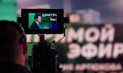 Губернатор Ямала провел итоговый годовой прямой эфир Губернатор Ямала провел итоговый годовой прямой эфир