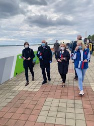 Депутат Ирина Урванцева приняла участие в открытии самого протяжённого арт-объекта в Югре «Набережная жизни». Депутат Ирина Урванцева приняла участие в открытии самого протяжённого арт-объекта в Югре «Набережная жизни».