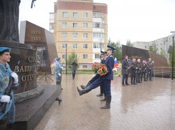 В Мегионе торжественно открыли «Аллею Славы» В Мегионе торжественно открыли «Аллею Славы»