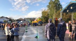 Росгвардейцы приняли участие в охране правопорядка на Дне города в Зауралье Росгвардейцы приняли участие в охране правопорядка на Дне города в Зауралье