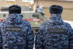В Мурманске росгвардейцы задержали мужчину за кражу на охраняемом объекте В Мурманске росгвардейцы задержали мужчину за кражу на охраняемом объекте