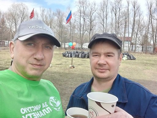 Субботник возле хосписа объединил неравнодушных Субботник возле хосписа объединил неравнодушных