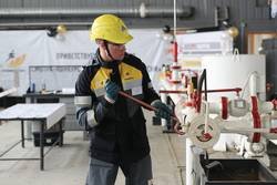 В ООО «РН-Юганскнефтегаз» выбрали лучших среди инженерно-технических работников и представителей рабочих специальностей В ООО «РН-Юганскнефтегаз» выбрали лучших среди инженерно-технических работников и представителей рабочих специальностей