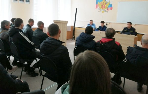 Сотрудники УИИ УФСИН России по Курганской области пригласили представителей прокуратуры на встречу с неплательщиками алиментов Сотрудники УИИ УФСИН России по Курганской области пригласили представителей прокуратуры на встречу с неплательщиками алиментов