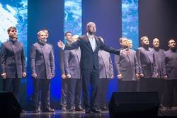 Единственный концерт в Югре. Хор Сретенского монастыря выступил в Сургутской филармонии Единственный концерт в Югре. Хор Сретенского монастыря выступил в Сургутской филармонии