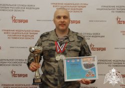 Росгвардейцы стали победителями и призерами соревнований по плаванию на открытой воде в Тюмени Росгвардейцы стали победителями и призерами соревнований по плаванию на открытой воде в Тюмени