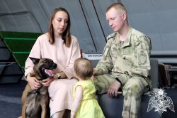 Кинолог Уральского округа Росгвардии и его верная спутница поделились секретом семейного счастья Кинолог Уральского округа Росгвардии и его верная спутница поделились секретом семейного счастья