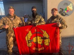 Ветераны спецназа Росгвардии собрали и доставили гуманитарную помощь мирным жителям Донбасса Ветераны спецназа Росгвардии собрали и доставили гуманитарную помощь мирным жителям Донбасса