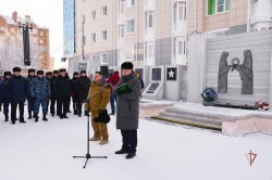На Ямале Росгвардия принимает участие в памятных мероприятиях, приуроченных к 34-й годовщине вывода советских войск из Афганистана На Ямале Росгвардия принимает участие в памятных мероприятиях, приуроченных к 34-й годовщине вывода советских войск из Афганистана