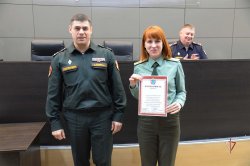 На Ямале начальник территориального Управления Росгвардии поздравил женщин с Международным женским днем (ВИДЕО) На Ямале начальник территориального Управления Росгвардии поздравил женщин с Международным женским днем (ВИДЕО)