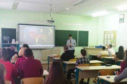 Росгвардия проводит профориентационные встречи с ямальскими школьниками Росгвардия проводит профориентационные встречи с ямальскими школьниками