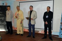 В исправительных учреждениях Красноярского края стартовал фестиваль художественной самодеятельности среди осужденных «Калина красная» В исправительных учреждениях Красноярского края стартовал фестиваль художественной самодеятельности среди осужденных «Калина красная»