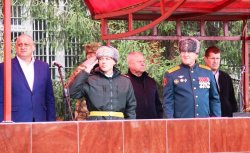 Воинской части владикавказского соединения Росгвардии в Моздоке вручили боевое знамя Воинской части владикавказского соединения Росгвардии в Моздоке вручили боевое знамя