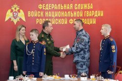 Генерал армии Виктор Золотов встретился с династиями росгвардейцев в московском президентском кадетском училище им. М.А. Шолохова Генерал армии Виктор Золотов встретился с династиями росгвардейцев в московском президентском кадетском училище им. М.А. Шолохова