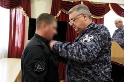 Военнослужащие и сотрудники Росгвардии в Тюменской области отмечают профессиональный праздник Военнослужащие и сотрудники Росгвардии в Тюменской области отмечают профессиональный праздник