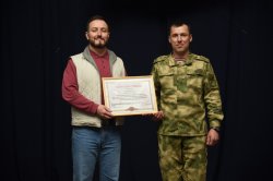 В грозненское соединение Росгвардии привезли уникальный образ преподобного Серафима Саровского В грозненское соединение Росгвардии привезли уникальный образ преподобного Серафима Саровского