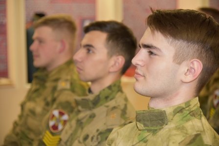 В Удмуртии ко Дню космонавтики с росгвардейцами провели тематическую беседу В Удмуртии ко Дню космонавтики с росгвардейцами провели тематическую беседу