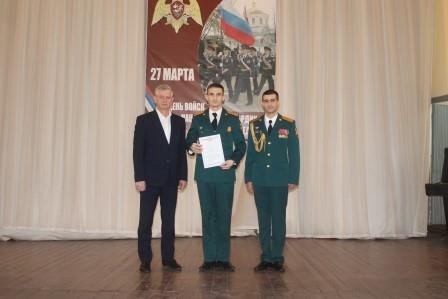 В Удмуртии профессиональный праздник отметили военнослужащие воткинского батальона Росгвардии В Удмуртии профессиональный праздник отметили военнослужащие воткинского батальона Росгвардии