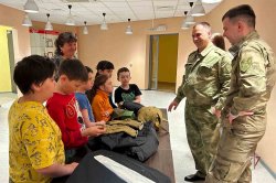 Росгвардия провела День открытых дверей для воспитанников социально-реабилитационного центра на Ямале Росгвардия провела День открытых дверей для воспитанников социально-реабилитационного центра на Ямале