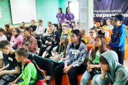 Росгвардия проводит патриотические встречи с юными ямальцами в преддверии Дня России Росгвардия проводит патриотические встречи с юными ямальцами в преддверии Дня России