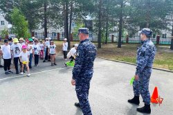 Росгвардия проводит патриотические встречи с юными ямальцами в преддверии Дня России Росгвардия проводит патриотические встречи с юными ямальцами в преддверии Дня России
