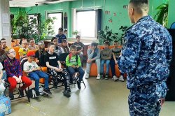 Росгвардия проводит патриотические встречи с юными ямальцами в преддверии Дня России Росгвардия проводит патриотические встречи с юными ямальцами в преддверии Дня России