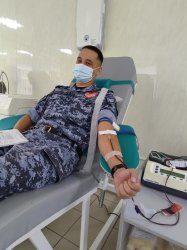 Спасти чью-то жизнь: росгвардейцы из Оренбурга сдали кровь в честь Всемирного Дня донора Спасти чью-то жизнь: росгвардейцы из Оренбурга сдали кровь в честь Всемирного Дня донора