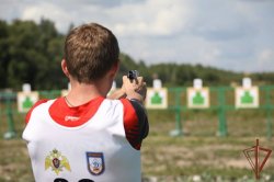 Чемпионаты Росгвардии по служебному биатлону и легкоатлетическому кроссу стартовали в Екатеринбурге Чемпионаты Росгвардии по служебному биатлону и легкоатлетическому кроссу стартовали в Екатеринбурге