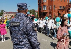 Росгвардия на Ямале приняла участие в мероприятиях, приуроченных ко Дню семьи, любви и верности Росгвардия на Ямале приняла участие в мероприятиях, приуроченных ко Дню семьи, любви и верности