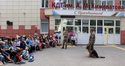 Мероприятия всероссийского ведомственного проекта «Каникулы с Росгвардией» продолжаются в Тюмени Мероприятия всероссийского ведомственного проекта «Каникулы с Росгвардией» продолжаются в Тюмени