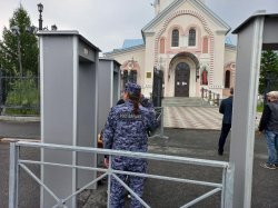 Росгвардия обеспечивает общественный порядок в период богослужений по случаю прибытия на Ямал ковчега с мощами Георгия Победоносца Росгвардия обеспечивает общественный порядок в период богослужений по случаю прибытия на Ямал ковчега с мощами Георгия Победоносца