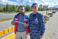 На Ямале Росгвардия принимает участие в праздновании Дня государственного флага На Ямале Росгвардия принимает участие в праздновании Дня государственного флага