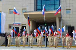 На Ямале Росгвардия принимает участие в праздновании Дня государственного флага На Ямале Росгвардия принимает участие в праздновании Дня государственного флага