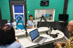 Росгвардия рассказала ямальским радиослушателям о возможности поступления на военную службу по контракту Росгвардия рассказала ямальским радиослушателям о возможности поступления на военную службу по контракту
