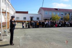 Росгвардия приняла участие в праздничных мероприятиях ко Дню знаний на Ямале Росгвардия приняла участие в праздничных мероприятиях ко Дню знаний на Ямале
