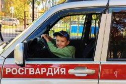 В Муравленко сотрудники Росгвардии приняли участие в акции «Ваша безопасность - наша работа!» В Муравленко сотрудники Росгвардии приняли участие в акции «Ваша безопасность - наша работа!»