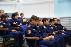 Офицер Росгвардии рассказал ямальским кадетам о Герое России генерал-полковнике Анатолии Романове Офицер Росгвардии рассказал ямальским кадетам о Герое России генерал-полковнике Анатолии Романове