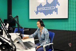 В рамках ведомственной радиопередачи офицер Росгвардии рассказал ямальским слушателям о Герое России генерал-полковнике Анатолии Романове В рамках ведомственной радиопередачи офицер Росгвардии рассказал ямальским слушателям о Герое России генерал-полковнике Анатолии Романове