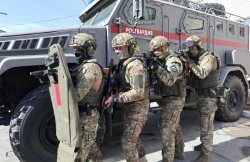 Офицеры СОБР Росгвардии в Тюмени принимают поздравления с профессиональным праздником Офицеры СОБР Росгвардии в Тюмени принимают поздравления с профессиональным праздником